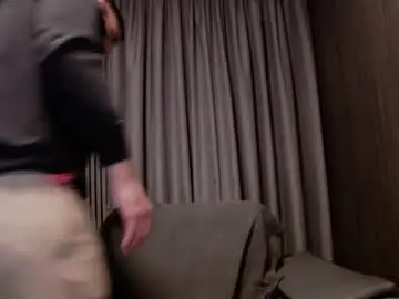 Chaturbate Live Sex Cam of antoniovalentinidiamond