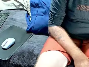 Chaturbate Live Sex Cam of redmanqld1992