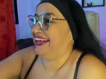 Chaturbate Best live sex cam show of gia_nahomi