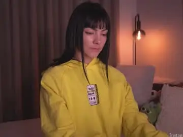 Chaturbate Live Sex Cam of hollylinder_