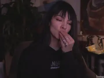 hollylinder_ from chaturbate