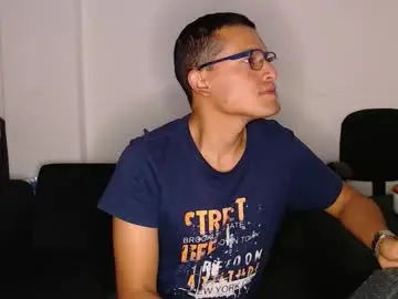 Chaturbate Free Live Porn of littledicklatin