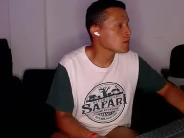 Chaturbate Free Live Porn of littledicklatin