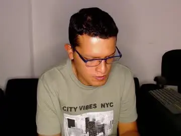 Chaturbate Nude Webcam of littledicklatin