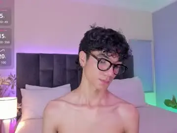 Chaturbate Free Porn Cam of phillicious_