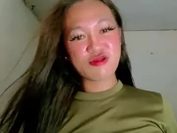 Chaturbate Live Sex Cam of roselynlovely03_xx