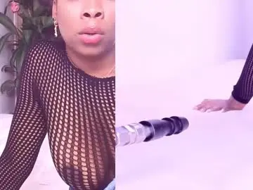 Chaturbate Adult Webcams of sophialovers01