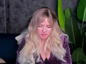 Chaturbate Live Sex Cam of victoria_nelson