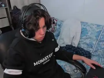 Chaturbate Best live sex cam show of yurii_moody