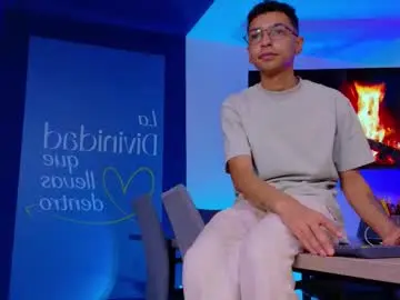 Chaturbate Adult Webcam of im_tavo28