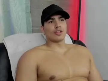 Chaturbate Live Sex Cam of jamesgraay