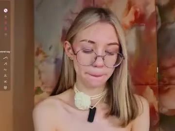 Chaturbate Adult Video Chat of odelyncure