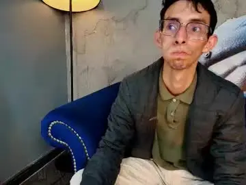 Chaturbate Live Porn of zyronight