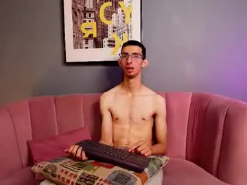 Chaturbate Adult Video Chat of zyronight