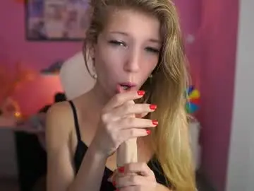 Chaturbate Free Live Porn of missicute18