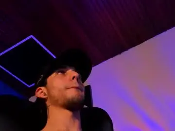 noah_brigth from chaturbate