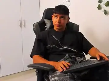 Chaturbate Adult Video Chat of oliver_bray