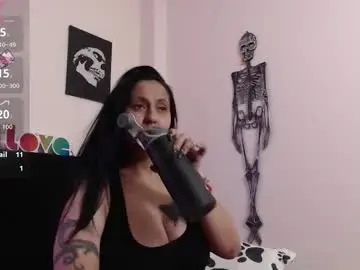 Chaturbate Live Sex of holydeath_1