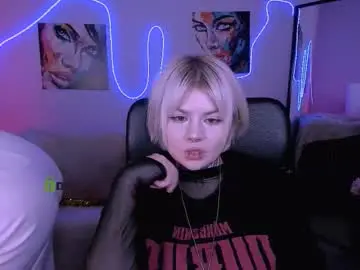 Chaturbate Adult Video Chat of milki_wey