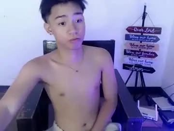 Chaturbate Live Porn of urfuckboy_sev