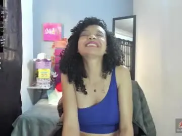 Chaturbate Live Sex Cam of adeleth_blue