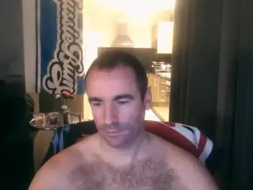 Chaturbate Free Porn Cam of bensince1984_