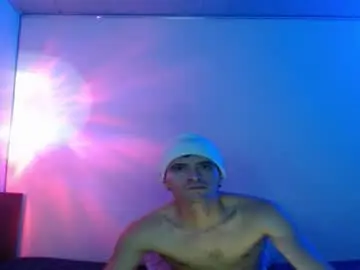 Chaturbate Live Porn of erickk_565