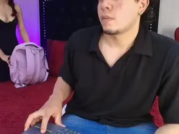 Chaturbate Live Sex Cam of luna_and_titan