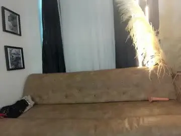 Chaturbate Live Sex of polly_wolf