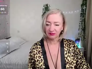 Chaturbate Live Porn of hunters_woman