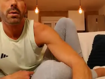 Chaturbate Free Porn Cam of tinoclandestino