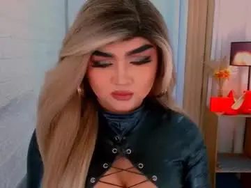 luxsasha from chaturbate