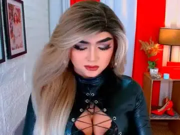 Chaturbate Live Sex Cam of luxsasha