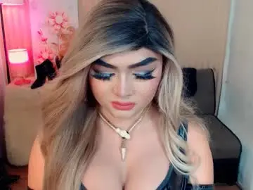 Chaturbate Watch Live Sex Cams of luxsasha