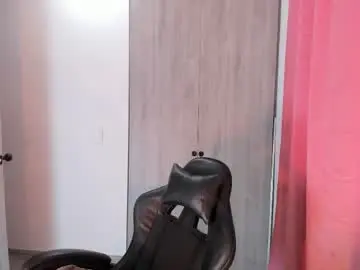 Chaturbate Free Live Porn of lyanna_cb