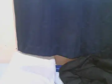 Chaturbate Adult Video Chat of naughty_slender2