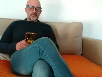 Chaturbate Watch Live Sex Cams of new_simi_74