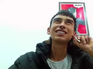 Chaturbate Free Live Porn of ttimy_x_boy