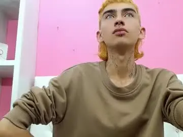 Chaturbate Sex Chat of ttimy_x_boy