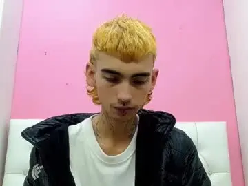 Chaturbate Best live sex cam show of ttimy_x_boy