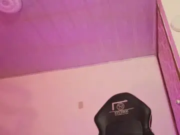 Chaturbate Live Sex Cam of laylafoxy_tay