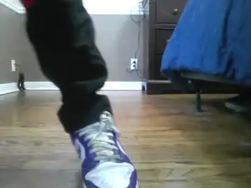 moneyboysaveg548 from chaturbate