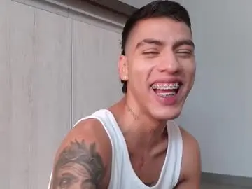 Chaturbate Live Sex Cam of russell_adams_