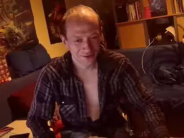 Chaturbate Free Live Porn of _svenerd87___