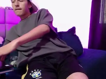 Chaturbate Adult Video Chat of naytonfreeman