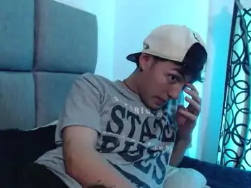 Chaturbate Sex Cam of naytonfreeman