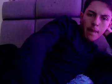 Chaturbate Nude Webcam of naytonfreeman