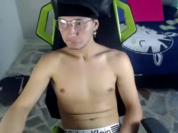 Chaturbate Adult Webcams of gabrielo_col