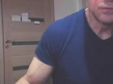 Chaturbate Live Sex Cam of carin_the_body