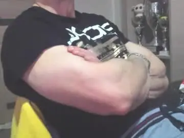 Chaturbate Free Porn Cam of carin_the_body